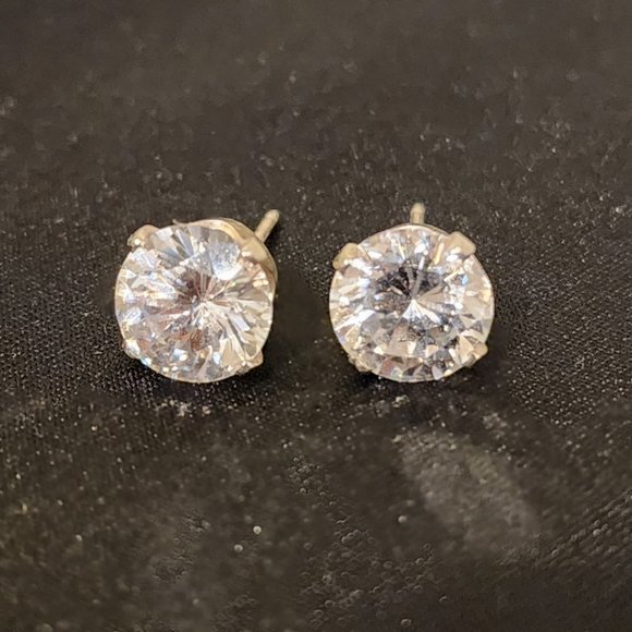 Vintage Round Cubic Zirconia Stud Earrings - Picture 1 of 3